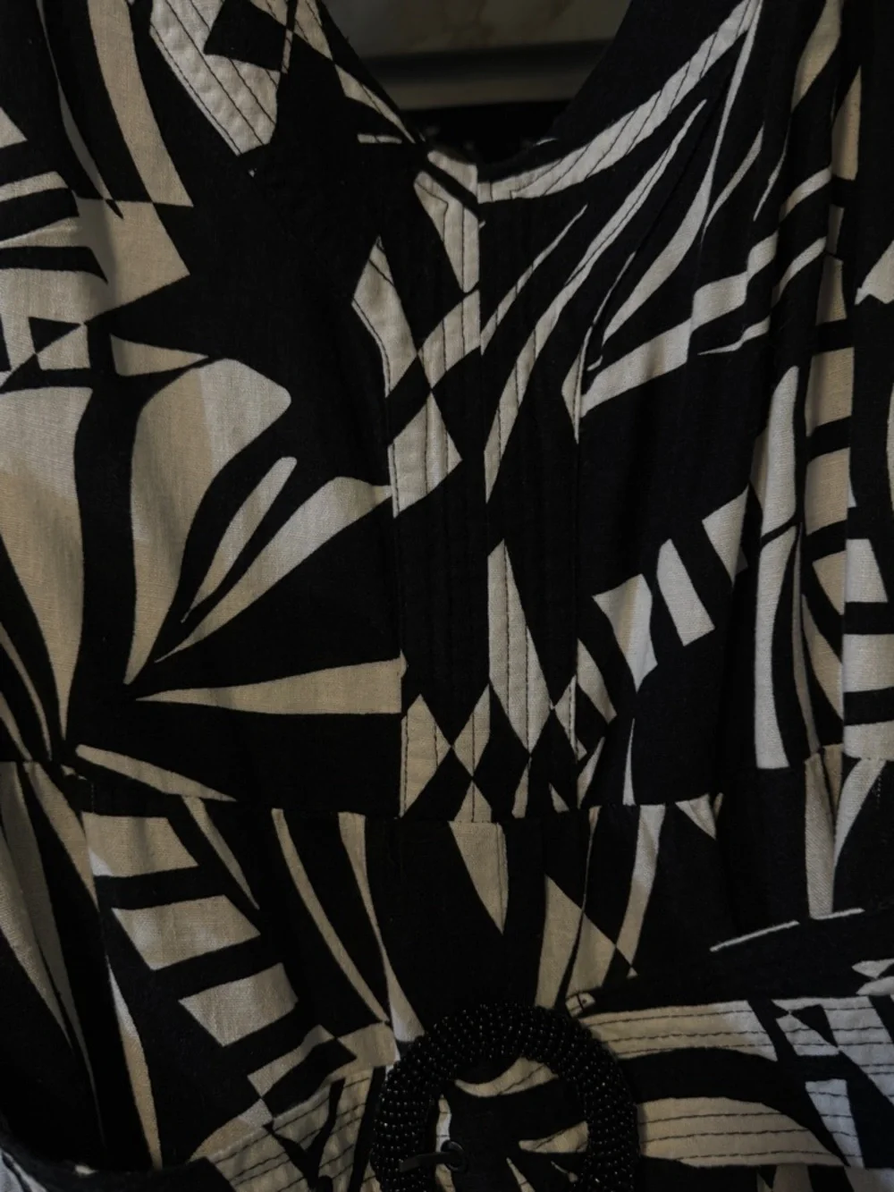 Tahari Black and White Tropical Print Maxi jump suit with Belt - Picture 6 of 9